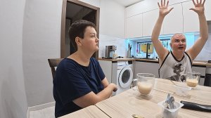 Вован взял ИНИЦИАТИВУ в свои руки! За кофе РАЗОТКРОВЕННИЧАЛАСЬ, болталка о жизни и СМЕРТИ! Влог