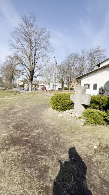 Двор рядом с Покровской башней