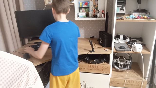 что делает как человек и паркурист