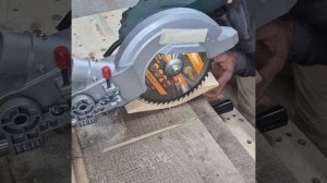 вот что можно творить с помощью торцовочной пилы.