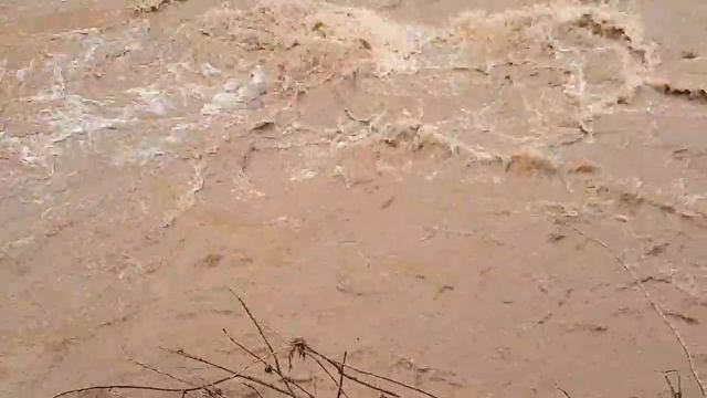 Наводнение и ополозни в Дагестане после дождя река Рубас