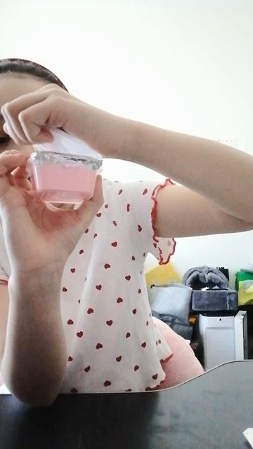 распаковка йогурта для басиков