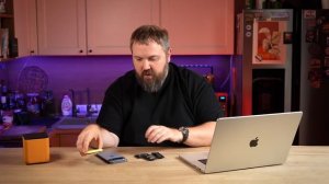 WYLSA PRO: В РУКАХ ДЕВОЧКИ ЗАГОРЕЛСЯ ТЕЛЕФОН.