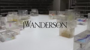 Показ женской коллекции JW Anderson весна-лето 2020