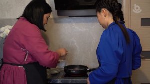 Амтатай түүхэнүүд. Хурсн махн