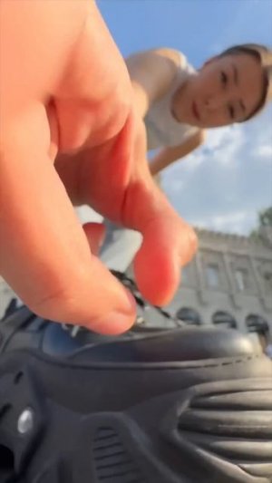 Кроссовки с массажем, подогревом и вентиляцией - их тоже надо заряжать