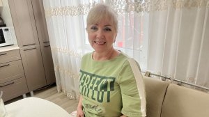 Посадили вишню// подкормила рассаду// съездили за огурцами в теплицу// разговор за чаем//