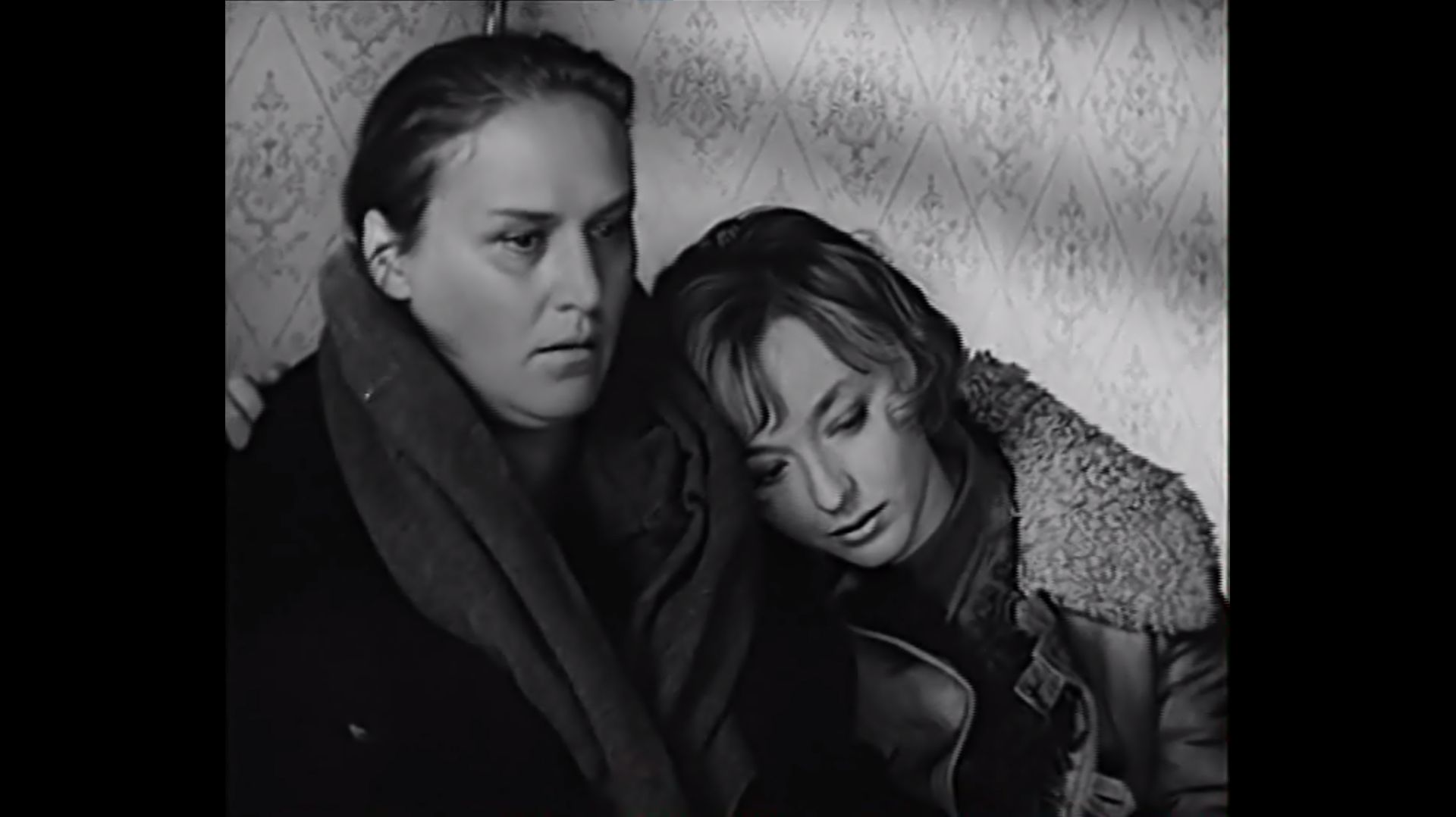 Нонна Мордюкова и Анастасия Вертинская в фильме Алексея Сахарова 