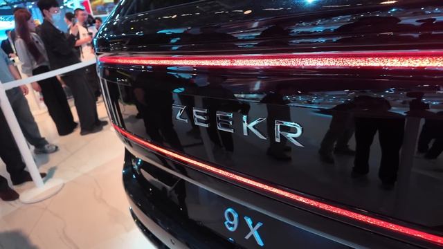 Ультрагибрид Zeekr 9X - заценил в Шанхае и вот почему он уделает всех в 2025 году... смотреть онлайн