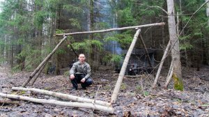 Строю шалаш в живописном месте. Установка каркаса. Картошка на костре. Мои гости на велосипедах