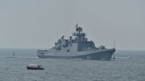 Российский фрегат «Адмирал Григорович» в Ла-Манше устроил переполох в Британии