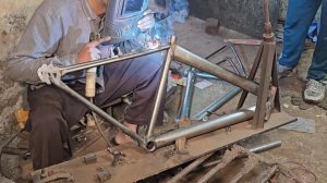 Удивительный процесс создания горных велосипедов ручной работы.