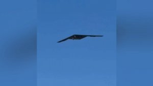 Секретный дрон RQ-180 ВВС США впервые попал на видео вблизи