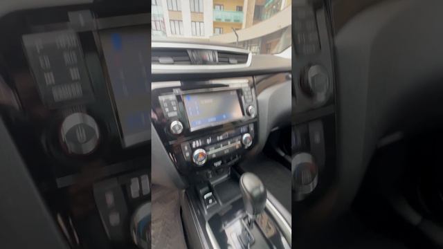 Кашкай , в максимальной комплектации , пробег 84.000 км