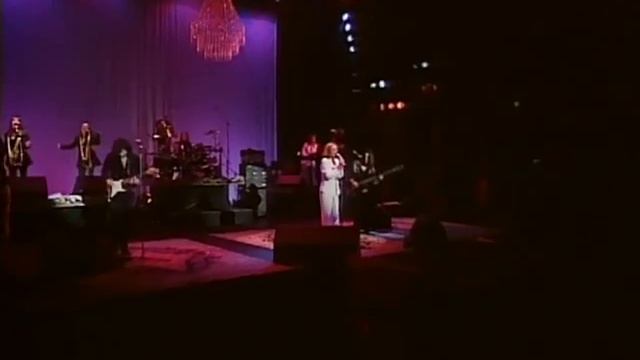 Belinda Carlisle - Mad About You (Runaway Horses Tour '90) смотреть онлайн