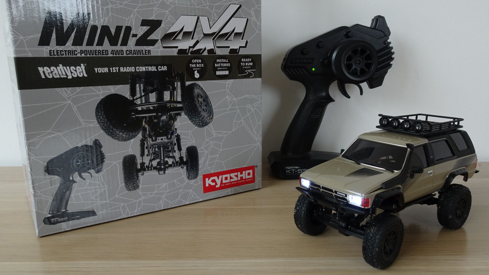 Kyosho Mini-Z 4x4 MX-01 Toyota 4Runner Quick Sand with Accessory Parts 1:24 Scale RTR RC Crawler
