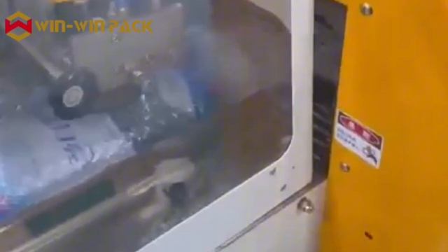 Автоматическая машина упаковки в воздушно-пупырчатую плёнку WWP-450XL