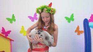 Настя превращается в супергероя