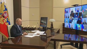 Джамбулат Салавов участвовал в совещании под руководством Президента России Владимира Путина