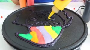 HALLOWEEN PANCAKE ART CHALLENGE! DIY Halloween Pancake Art with Ryan’s Mommy