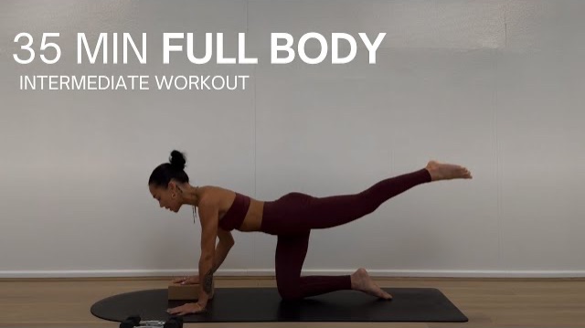 🤍35-МИНУТНАЯ  ТРЕНИРОВКА НА ВСЕ ТЕЛО ПО ПИЛАТЕСУ С ВЕСОМ ДЛЯ ВСЕГО ТЕЛА | Блок для йоги и гантели |