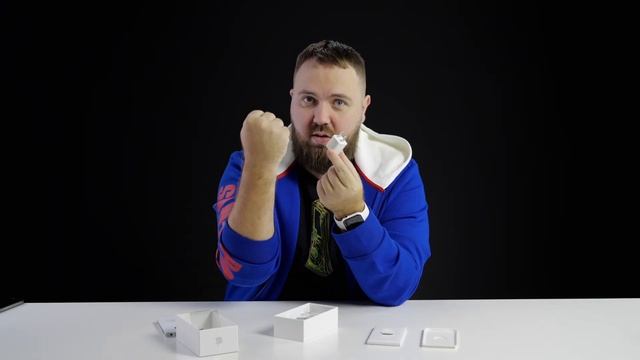 Распаковка iPhone 4 - в ожидании iPhone 12. Дизайн длиною в 10 лет... смотреть онлайн