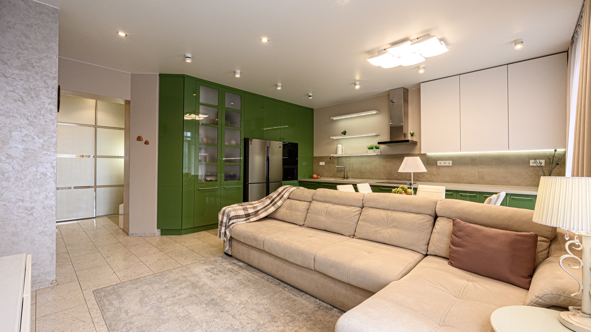 Державина, 47/1