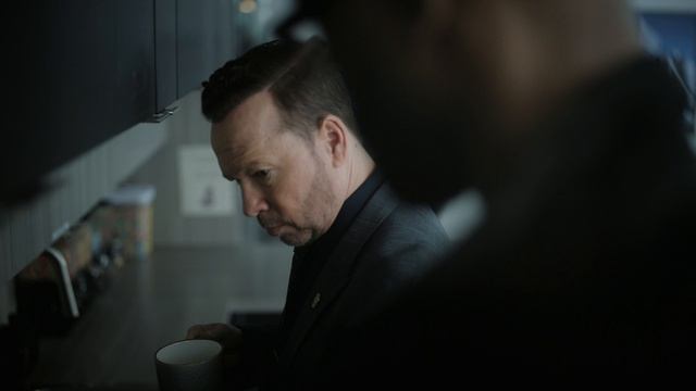 Голубая кровь: Бостон 13 серия «Прекрасные сломанные вещи» (сериал, 2025)