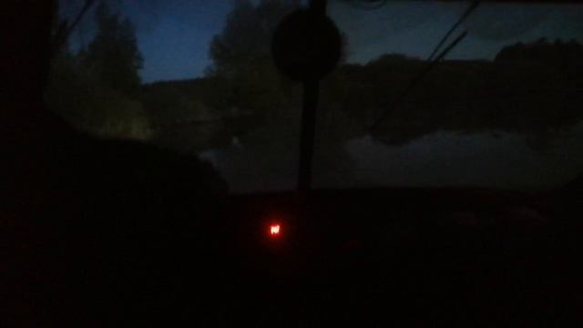 Попытка форсировать разлив на уазе.Спойлер:выехали через 10 мин,гидрача не было.осторожно : мат.