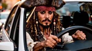 Капитан Джек Воробей пытается продать Гранту