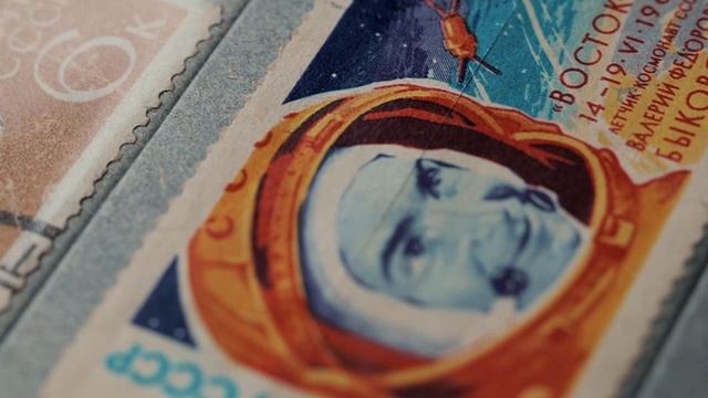  Герои космоса на марках СССР  Макро съёмка великих космонавтов 