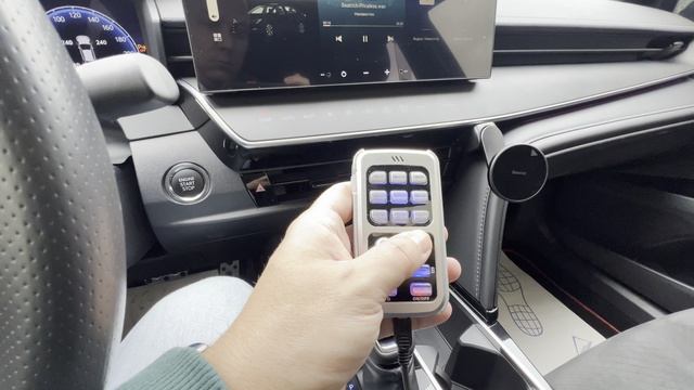 Камри Черная 2024