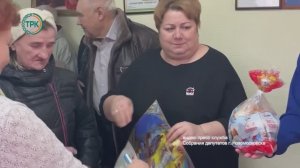 Скоро Пасха: в городе началась раздача куличей