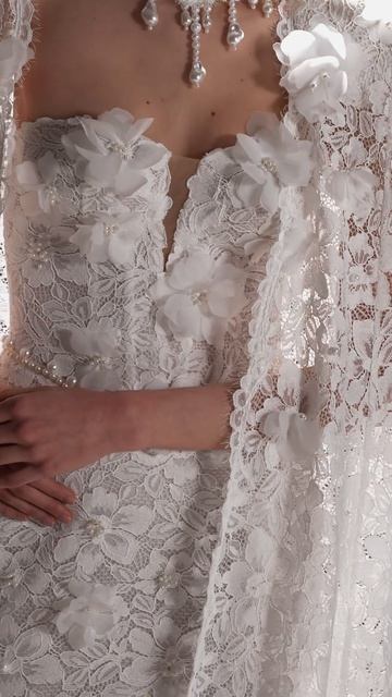 Свадебное платье Дива с кейпом из коллекции «Дива» 2026 от бренда Анна Кузнецова