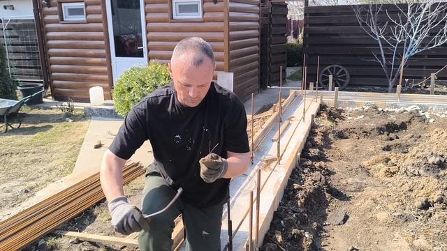 Строим дом/продолжение/армирование цоколя