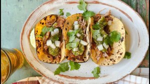 Лёгкий рецепт карнитас: готовим в мультиварке без усилий