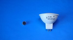 Светомузыка, работающая от микрофона на биполярным и MOSFET транзисторе.