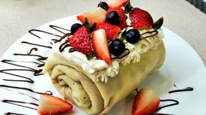 Нежный блинный рулет с клубникой и маскарпоне - ПЕРВЫЙ кусочек, и ТЫ ПРОПАЛ!