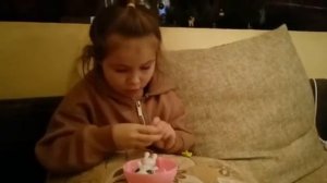 Весёлый единорожек 🦄 из капсулы .