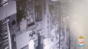 В Мордовии экипаж ДПС на месте преступления застиг вора, укравшего в магазине алкоголь и сигареты