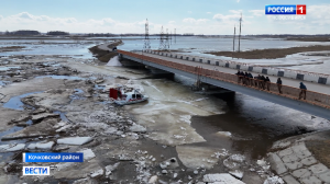 В Кочковском районе Новосибирской области спасатели борются с подтоплением домов