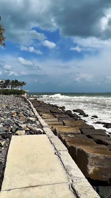 Главное камеру вовремя протирать и будет всё норм 👌