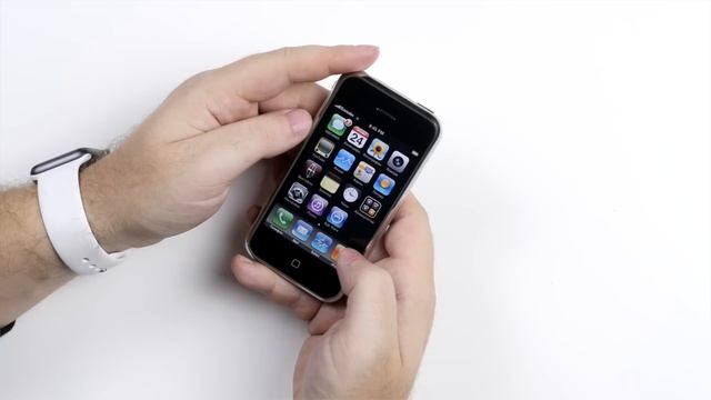 Активируем iPhone 2G и сравниваем с iPhone 7 Plus смотреть онлайн