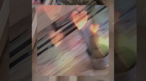 1000055521.mp4 (Собака наблюдает за устройством лестницы на 2-ой этаж в доме А-фрейм)