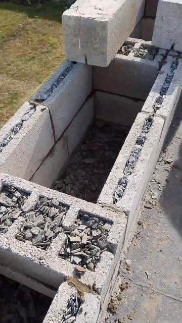 Октябрь 25. Самое время открыть строительный сезон.