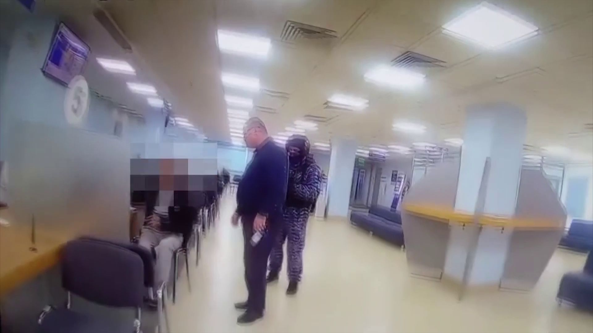 Пенсионерка из Крыма лишилась сбережений: подозреваемого задержали в Новосибирске смотреть онлайн