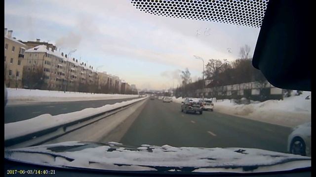 Магия ночных огней и свежего снега: Большая поездка по спящему мегаполису смотреть онлайн