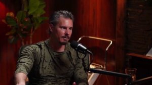 Пилот ВВС США, в Афганистане перевозил Гиганта ростом 3,6 метров