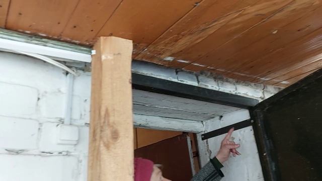 Поздравили с наступающей Пасхой тетю Валю