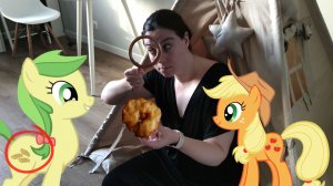 Подозрительный ЗНАК ОТЛИЧИЯ родственницы ЭППЛДЖЕК их странные имена | История яблочного фриттера